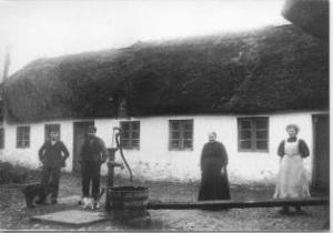 Aakærgård. Henny Nielsen, Jens Chr. Hansen, Marianne Hansen og Marie Hansen